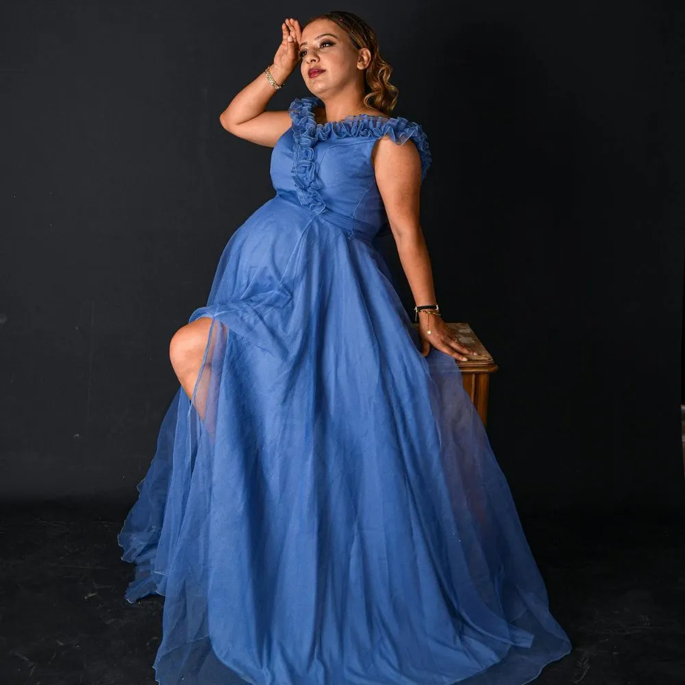 Outdoor maternity photoshoot Kolkata