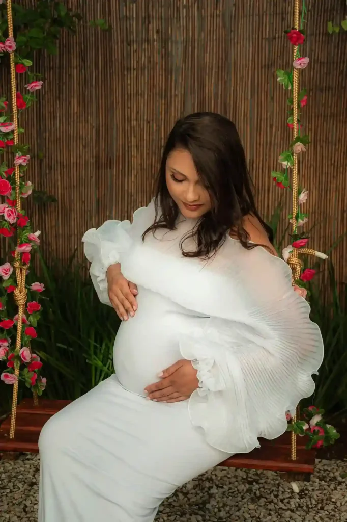 maternity photoshoot near kolkata