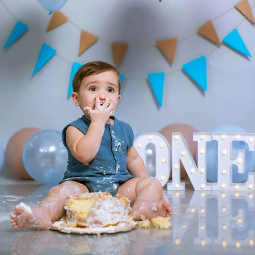monthly baby photoshoot in kolkata