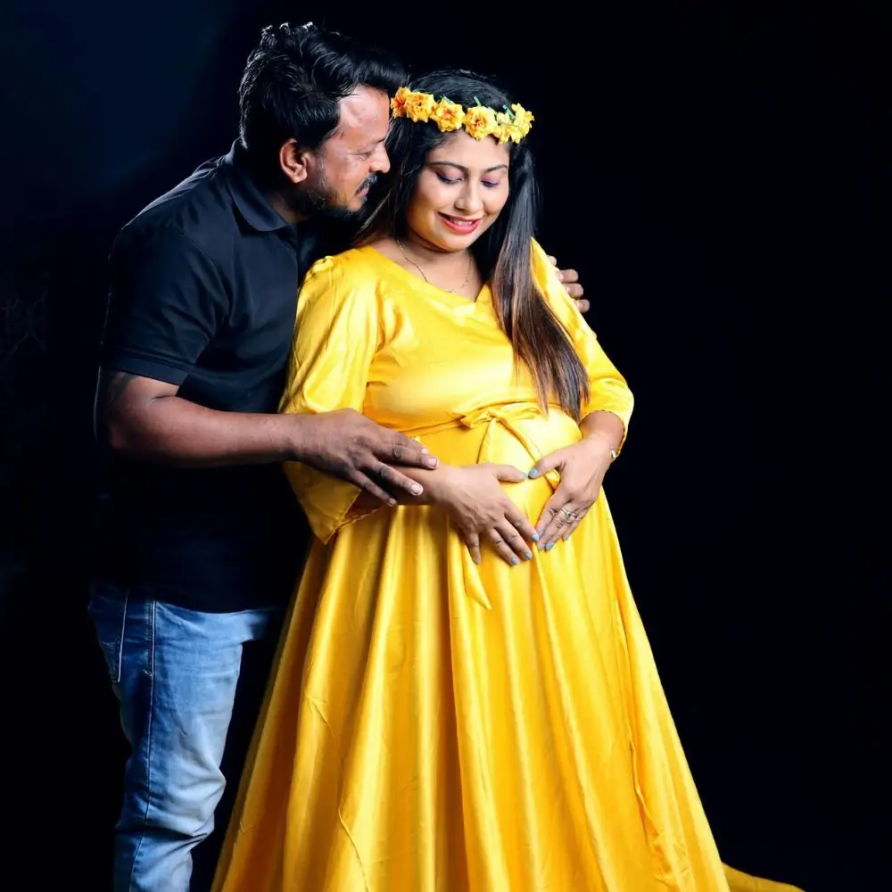 Maternity Photographer Kolkata