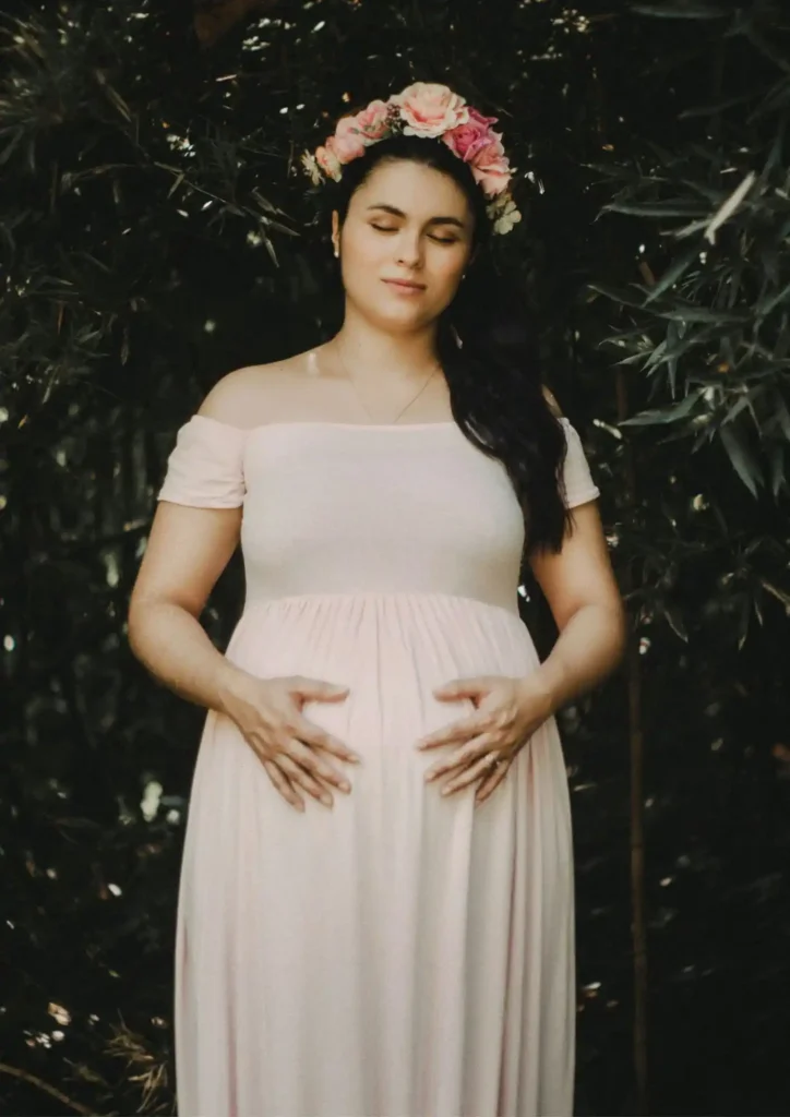 Outdoor maternity photoshoot in Asansol